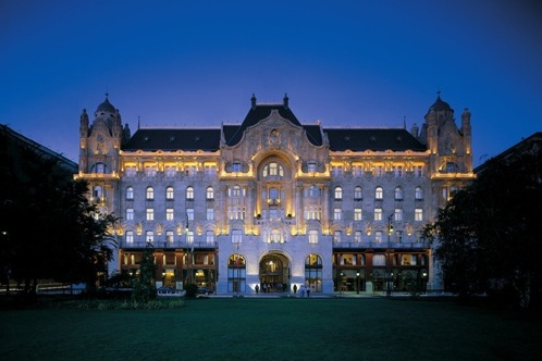 /Media/images/Product_Images/hotelreviews/gresham/four seasons hotel gresham palace.jpg